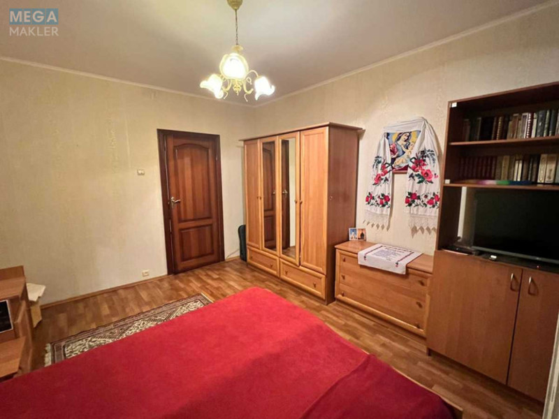 Продаж 3 кімнатної квартири (73/46/9), 4 пов. 9 пов. будинку, <a class="location-link" href="/kiev/" title="Недвижимость Київ">Київ</a>, <a class="location-link" href="/kiev/darnickij/" title="Недвижимость Дарницький район">Дарницький р-н</a>, Тростянецкая ул., 6 (изображение 3)