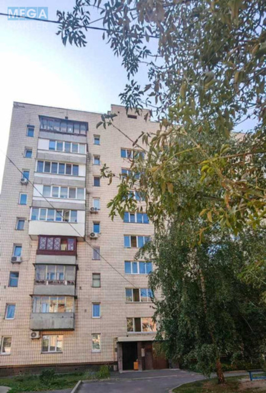 Продаж 3 кімнатної квартири (78/?/8), 2 пов. 9 пов. будинку, <a class="location-link" href="/kiev/" title="Недвижимость Київ">Київ</a>, <a class="location-link" href="/kiev/goloseevskij/" title="Недвижимость Голосіївський район">Голосіївський р-н</a>, Академіка Заболотного вул., 136А (изображение 3)