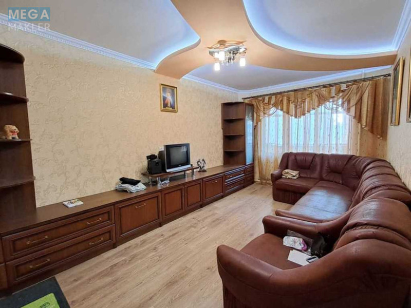 Продаж 3 кімнатної квартири (69/?/8), 6 пов. 9 пов. будинку, <a class="location-link" href="/vasilkov/" title="Недвижимость Васильків">Васильків</a>, Масив (изображение 2)