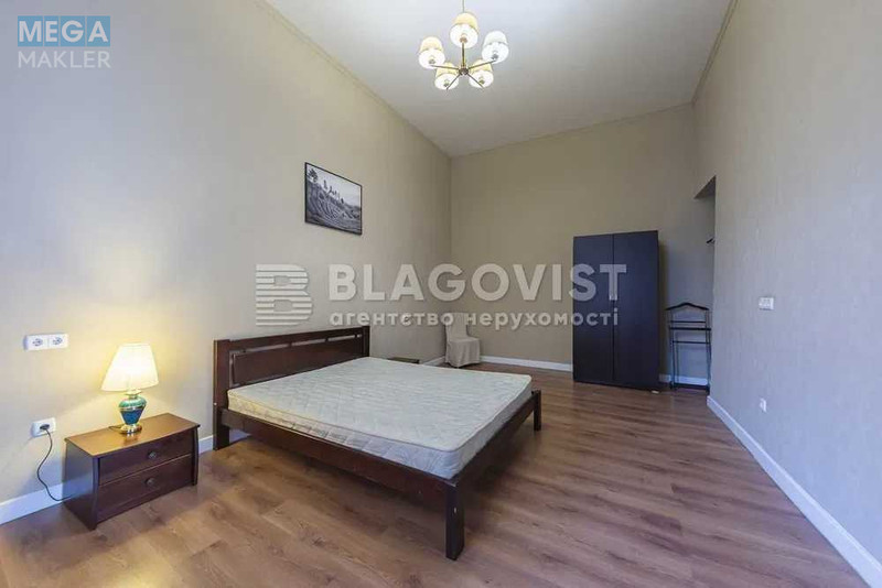 Продаж 2 кімнатної квартири (82/50/10), 4 пов. 5 пов. будинку, <a class="location-link" href="/kiev/" title="Недвижимость Київ">Київ</a>, <a class="location-link" href="/kiev/shevchenkovskij/" title="Недвижимость Шевченківський район">Шевченківський р-н</a>, Богдана Хмельницкого ул., 10 (изображение 6)