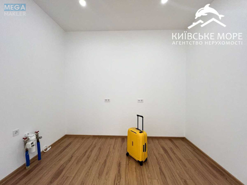 Продаж 3 кімнатної квартири (98/?/?), 23 пов. 23 пов. будинку, <a class="location-link" href="/kiev/" title="Недвижимость Київ">Київ</a>, <a class="location-link" href="/kiev/goloseevskij/" title="Недвижимость Голосіївський район">Голосіївський р-н</a>, Михайла Максимовича вул., 32А (изображение 9)