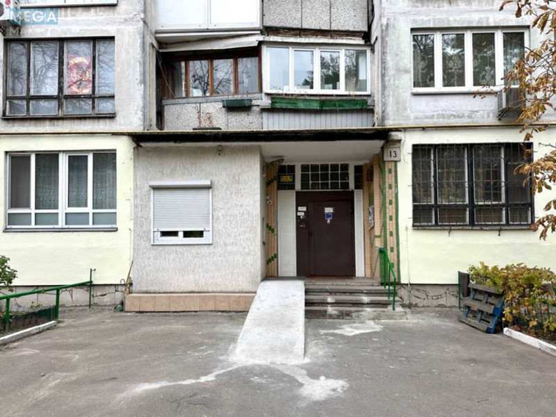 Продаж 3 кімнатної квартири (71/46/9), 15 пов. 16 пов. будинку, <a class="location-link" href="/kiev/" title="Недвижимость Київ">Київ</a>, <a class="location-link" href="/kiev/dneprovskij/" title="Недвижимость Дніпровський район">Дніпровський р-н</a>, Андрія Малишка вул., 13 (изображение 5)