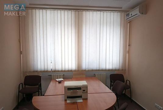 Оренда приміщення у житловому будинку, до&nbsp;50&nbsp;кв.м, свіжий ремонт, <a class="location-link" href="/dnepropetrovsk/" title="Недвижимость Дніпра">Дніпро</a>, <a class="location-link" href="/dnepropetrovsk/zhovtnevyj/" title="Недвижимость Жовтневий район">Жовтневий р-н</a>, Гоголя, 27а ( <img src="https://megamakler.com.ua/metro/ff0000.gif" alt="" class="metro" /> м. Вокзальная, 0.5 ) (изображение 8)