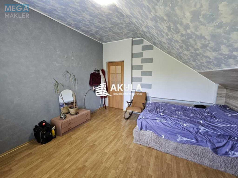 Продаж дома, 2&nbsp;поверху, 175&nbsp;кв.м, 4&nbsp;кімнати, ділянка 6&nbsp;соток, <a class="location-link" href="/kiev/" title="Недвижимость Київ">Київ</a>, <a class="location-link" href="/kiev/darnickij/" title="Недвижимость Дарницький район">Дарницький р-н</a>, 84-Садова ул. (изображение 6)