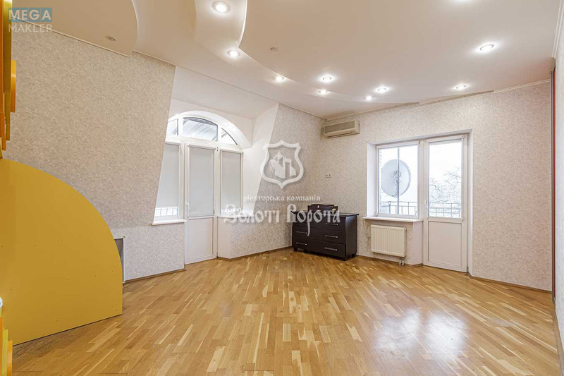 Продаж 5 кімнатної квартири (257/169/23,9), 3 пов. 4 пов. будинку, <a class="location-link" href="/kiev/" title="Недвижимость Київ">Київ</a>, <a class="location-link" href="/kiev/svyatoshinskij/" title="Недвижимость Святошинський район">Святошинський р-н</a>, Верховинна вул., 84 (изображение 7)