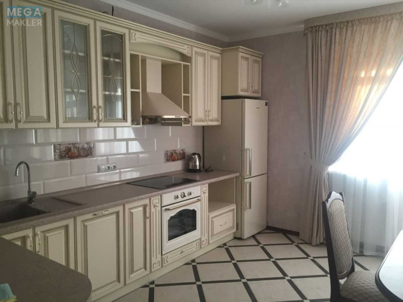 Продаж 3 кімнатної квартири (88/50/15), 5 пов. 18 пов. будинку, <a class="location-link" href="/kiev/" title="Недвижимость Київ">Київ</a>, <a class="location-link" href="/kiev/solomenskij/" title="Недвижимость Солом'янський район">Солом'янський р-н</a>, Лобановского просп., 15/7 (изображение 10)