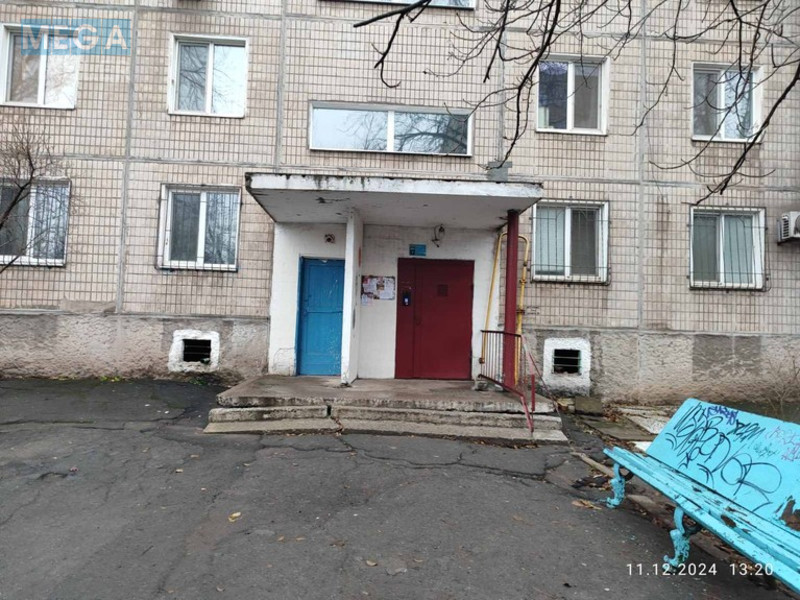 Продаж 3 кімнатної квартири (62/?/7), 1 пов. 9 пов. будинку, <a class="location-link" href="/krivoj-rog/" title="Недвижимость Кривий Ріг">Кривий Ріг</a>, <a class="location-link" href="/krivoj-rog/saksaganskij/" title="Недвижимость Саксаганський район">Саксаганський р-н</a>, Космонавтів (изображение 10)