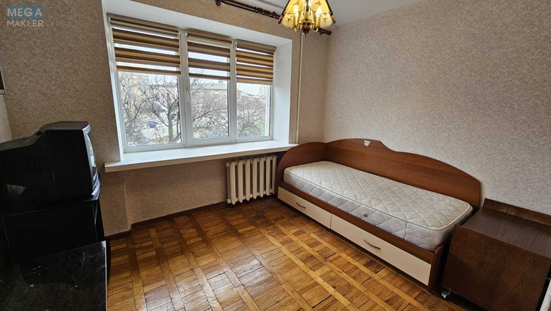 Продаж 3 кімнатної квартири (70/45/9), 3 пов. 9 пов. будинку, <a class="location-link" href="/kiev/" title="Недвижимость Київ">Київ</a>, <a class="location-link" href="/kiev/darnickij/" title="Недвижимость Дарницький район">Дарницький р-н</a>, Харьковское шоссе, 21/6 (изображение 16)