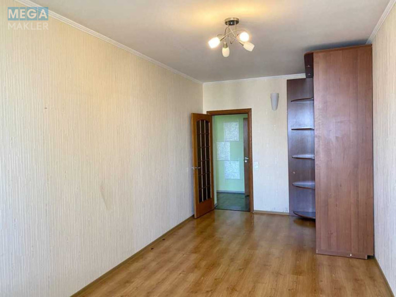 Продаж 3 кімнатної квартири (103/?/14), 13 пов. 18 пов. будинку, <a class="location-link" href="/kiev/" title="Недвижимость Київ">Київ</a>, <a class="location-link" href="/kiev/darnickij/" title="Недвижимость Дарницький район">Дарницький р-н</a>, Анни Ахматової вул., 16б (изображение 10)