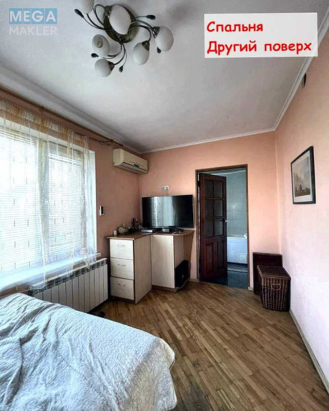 Продаж дома, 2&nbsp;поверху, 189&nbsp;кв.м, 7&nbsp;кімнат, ділянка 10&nbsp;соток, <a class="location-link" href="/kiev/" title="Недвижимость Київ">Київ</a>, <a class="location-link" href="/kiev/darnickij/" title="Недвижимость Дарницький район">Дарницький р-н</a>, Центральная ул. (изображение 17)