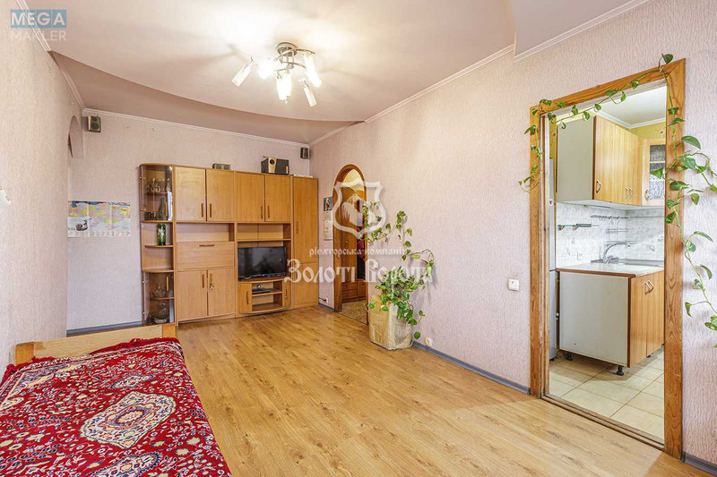 Продаж 3 кімнатної квартири (57/40/5), 5 пов. 5 пов. будинку, <a class="location-link" href="/kiev/" title="Недвижимость Київ">Київ</a>, <a class="location-link" href="/kiev/darnickij/" title="Недвижимость Дарницький район">Дарницький р-н</a>, Привокзальна вул., 12 (изображение 3)