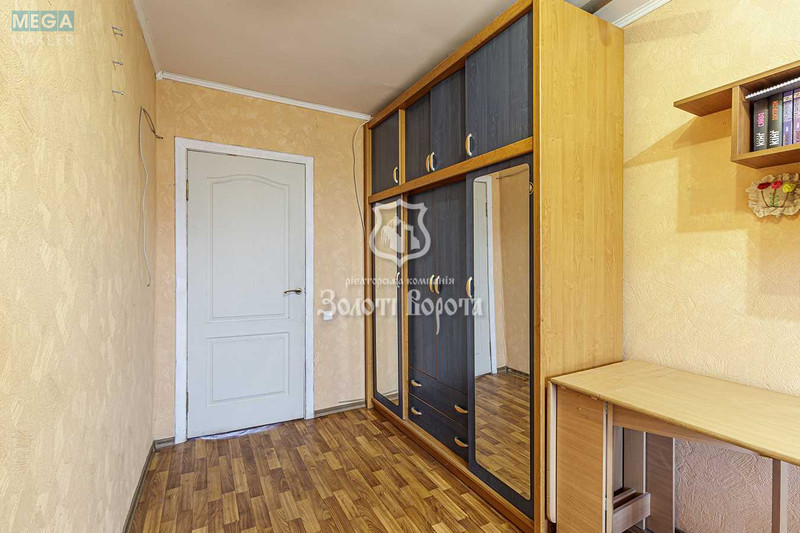 Продаж 3 кімнатної квартири (57/40/5), 5 пов. 5 пов. будинку, <a class="location-link" href="/kiev/" title="Недвижимость Київ">Київ</a>, <a class="location-link" href="/kiev/darnickij/" title="Недвижимость Дарницький район">Дарницький р-н</a>, Привокзальна вул., 12 (изображение 7)