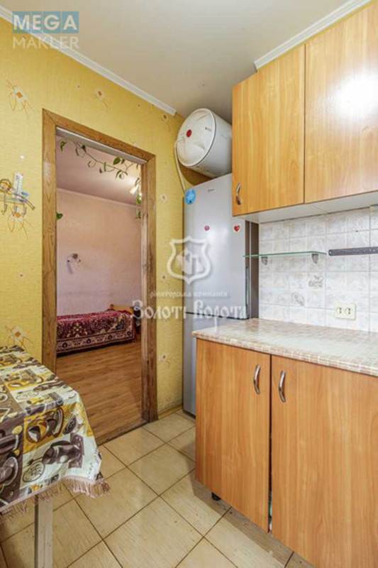 Продаж 3 кімнатної квартири (57/40/5), 5 пов. 5 пов. будинку, <a class="location-link" href="/kiev/" title="Недвижимость Київ">Київ</a>, <a class="location-link" href="/kiev/darnickij/" title="Недвижимость Дарницький район">Дарницький р-н</a>, Привокзальна вул., 12 (изображение 10)