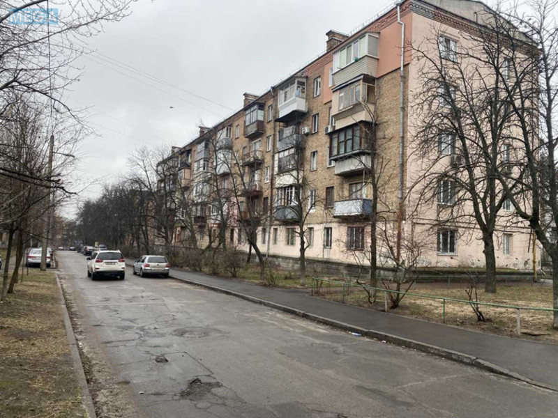 Продаж комерційної нерухомості, 44&nbsp;кв.м, под офис, <a class="location-link" href="/kiev/" title="Недвижимость Київ">Київ</a>, <a class="location-link" href="/kiev/shevchenkovskij/" title="Недвижимость Шевченківський район">Шевченківський р-н</a>, Миколи Подвойського вул., 10 (изображение 2)