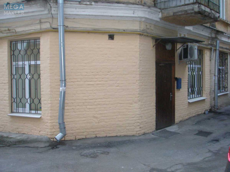 Продаж комерційної нерухомості, 39&nbsp;кв.м, <a class="location-link" href="/kiev/" title="Недвижимость Київ">Київ</a>, <a class="location-link" href="/kiev/shevchenkovskij/" title="Недвижимость Шевченківський район">Шевченківський р-н</a>, Тараса Шевченко пер., 7/1 (изображение 3)