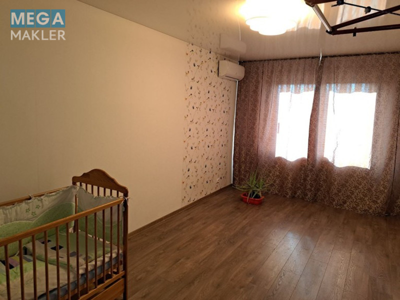 Продаж 3 кімнатної квартири (93/47/15), 23 пов. 25 пов. будинку, <a class="location-link" href="/kiev/" title="Недвижимость Київ">Київ</a>, <a class="location-link" href="/kiev/darnickij/" title="Недвижимость Дарницький район">Дарницький р-н</a>, Урлівська вул. будинок 34 ( <img src="https://megamakler.com.ua/metro/00ff00.gif" alt="" class="metro" /> м. Осокорки, 10 ) (изображение 10)