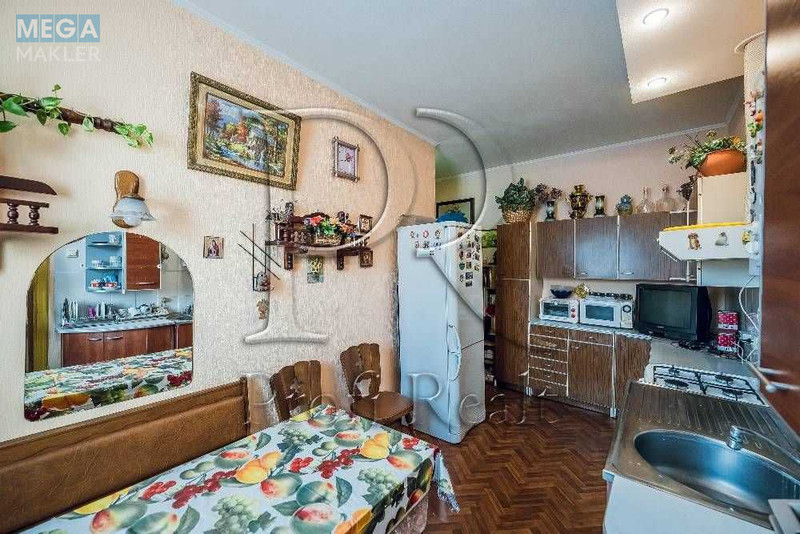 Продаж дома, 2&nbsp;поверху, 76&nbsp;кв.м, 3&nbsp;кімнати, ділянка 2&nbsp;сотки, <a class="location-link" href="/kiev/" title="Недвижимость Київ">Київ</a>, <a class="location-link" href="/kiev/solomenskij/" title="Недвижимость Солом'янський район">Солом'янський р-н</a>, Постова вул., 41/33 (изображение 10)