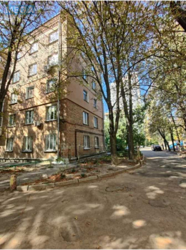 Продаж 1 кімнатної квартири (37/?/?), 1 пов. 5 пов. будинку, <a class="location-link" href="/kiev/" title="Недвижимость Київ">Київ</a>, <a class="location-link" href="/kiev/pecherskij/" title="Недвижимость Печерський район">Печерський р-н</a>, Иоанна Павла ІІ ул., 15 (изображение 2)