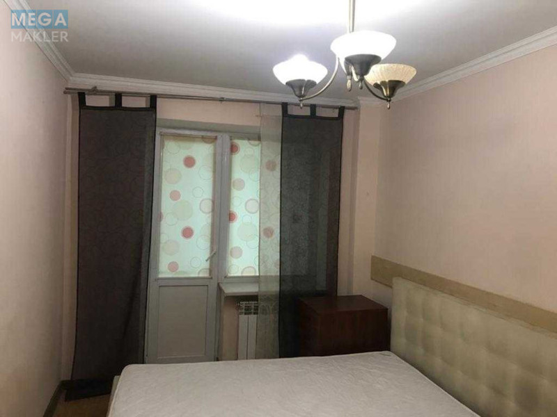 Продаж 4 кімнатної квартири (80/51/10), 1 пов. 10 пов. будинку, <a class="location-link" href="/kiev/" title="Недвижимость Київ">Київ</a>, <a class="location-link" href="/kiev/obolonskij/" title="Недвижимость Оболонський район">Оболонський р-н</a>, Академика Навашина ул., 11 (изображение 5)