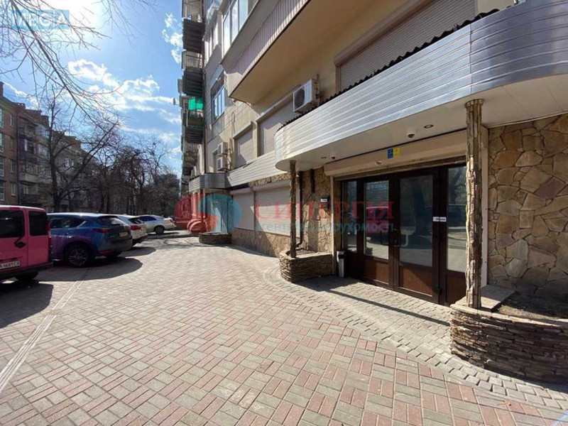 Продаж комерційної нерухомості, 360&nbsp;кв.м, под офис, <a class="location-link" href="/kiev/" title="Недвижимость Київ">Київ</a>, <a class="location-link" href="/kiev/pecherskij/" title="Недвижимость Печерський район">Печерський р-н</a>, Костя Гордієнка пров., 2а (изображение 18)