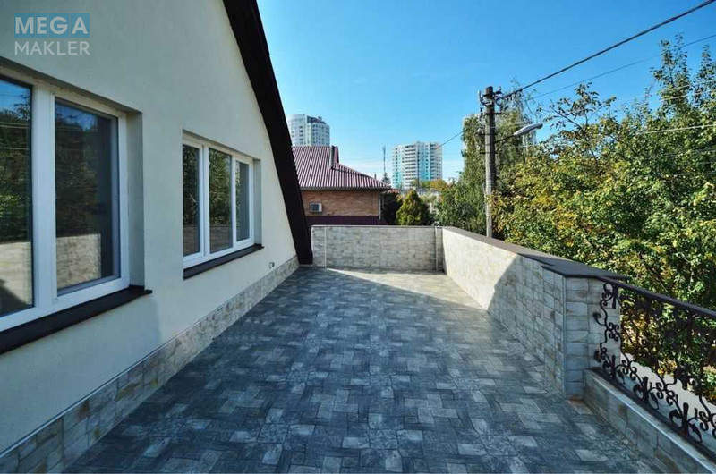 Продаж дома, 2&nbsp;поверху, 152&nbsp;кв.м, 5&nbsp;кімнат, ділянка 7&nbsp;соток, <a class="location-link" href="/kiev/" title="Недвижимость Київ">Київ</a>, <a class="location-link" href="/kiev/svyatoshinskij/" title="Недвижимость Святошинський район">Святошинський р-н</a>, Обухівська вул. (изображение 6)