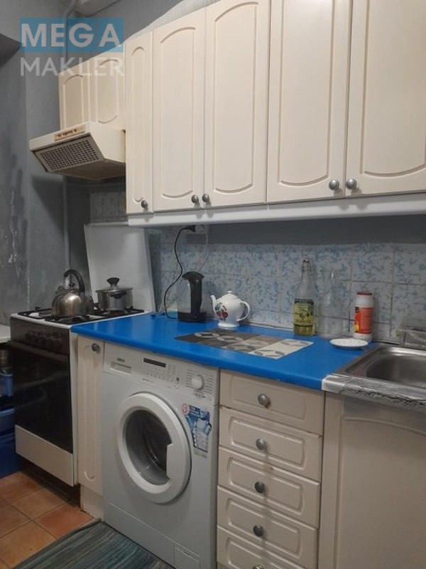 Оренда 2 кімнатної квартири, стандарт, <a class="location-link" href="/kiev/" title="Недвижимость Київ">Київ</a>, <a class="location-link" href="/kiev/goloseevskij/" title="Недвижимость Голосіївський район">Голосіївський р-н</a>, Велика Васильківська 114 ( <img src="https://megamakler.com.ua/metro/0000ff.gif" alt="" class="metro" /> м. Дворец «Украина», 2 минути пішки ) (изображение 8)