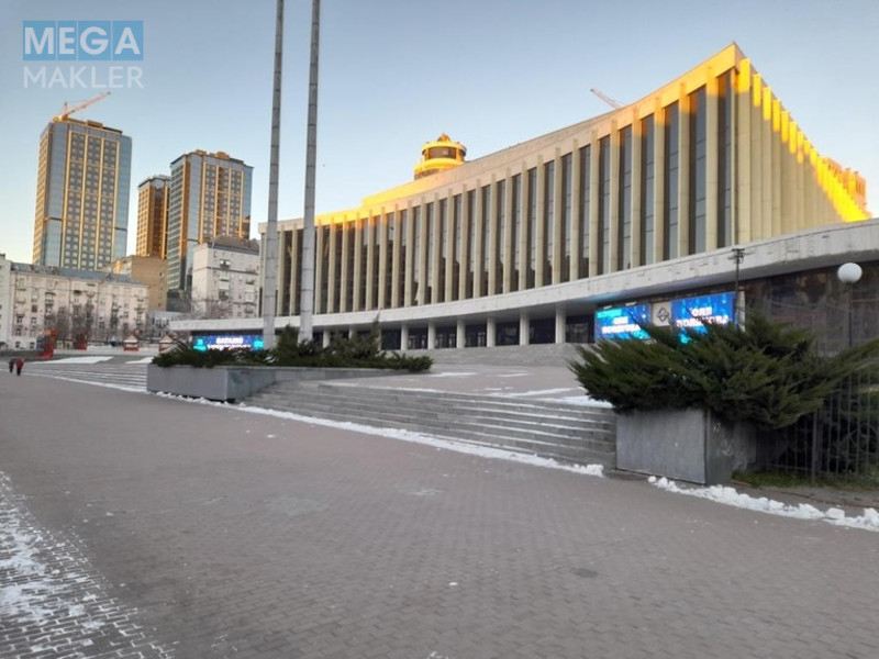 Оренда 2 кімнатної квартири, стандарт, <a class="location-link" href="/kiev/" title="Недвижимость Київ">Київ</a>, <a class="location-link" href="/kiev/goloseevskij/" title="Недвижимость Голосіївський район">Голосіївський р-н</a>, Велика Васильківська 114 ( <img src="https://megamakler.com.ua/metro/0000ff.gif" alt="" class="metro" /> м. Дворец «Украина», 2 минути пішки ) (изображение 13)