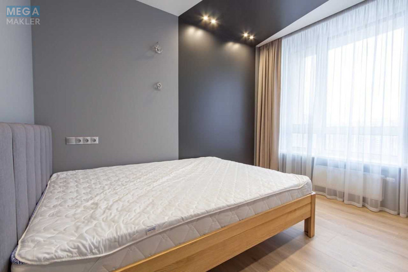 Продаж 4 кімнатної квартири (100/47/37), 22 пов. 26 пов. будинку, <a class="location-link" href="/kiev/" title="Недвижимость Київ">Київ</a>, <a class="location-link" href="/kiev/darnickij/" title="Недвижимость Дарницький район">Дарницький р-н</a>, Заречная ул., 4 (изображение 11)