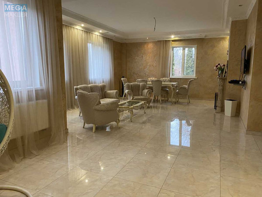 Оренда дома, <a class="location-link" href="/kiev/" title="Недвижимость Київ">Київ</a>, <a class="location-link" href="/kiev/dneprovskij/" title="Недвижимость Дніпровський район">Дніпровський р-н</a>, Центрально-садовая ул. (изображение 2)