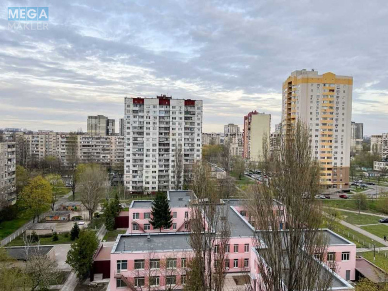Продаж 1 кімнатної квартири (33/16/8), 11 пов. 16 пов. будинку, <a class="location-link" href="/kiev/" title="Недвижимость Київ">Київ</a>, <a class="location-link" href="/kiev/svyatoshinskij/" title="Недвижимость Святошинський район">Святошинський р-н</a>, Академіка Корольова просп., 12ж (изображение 5)