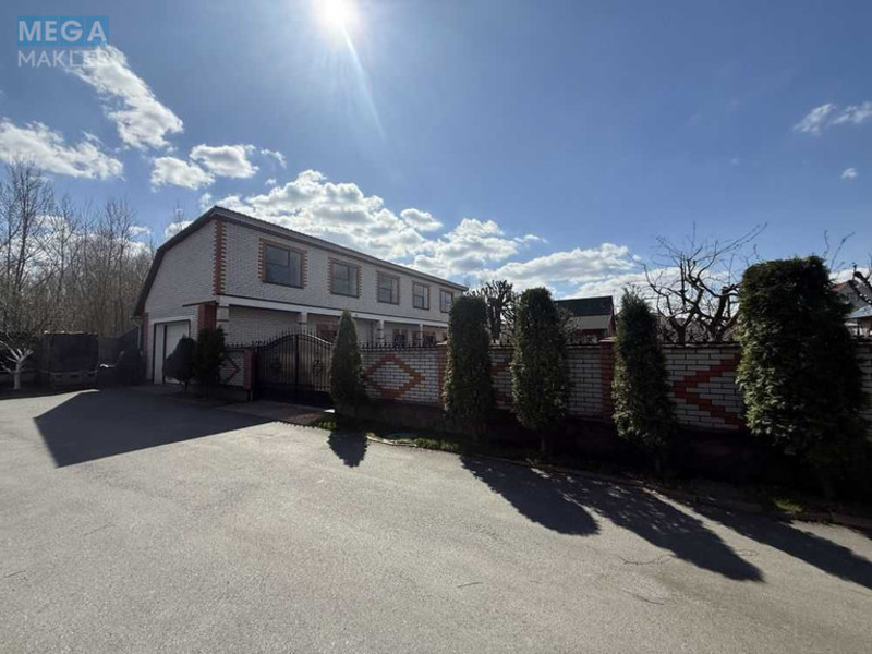 Продаж дома, 2&nbsp;поверху, 230&nbsp;кв.м, 5&nbsp;кімнат, ділянка 19&nbsp;соток, <a class="location-link" href="/pogreby-selo-kv-brovarskij-rajon/" title="Недвижимость Погреби">Погреби</a>, Горького (изображение 11)