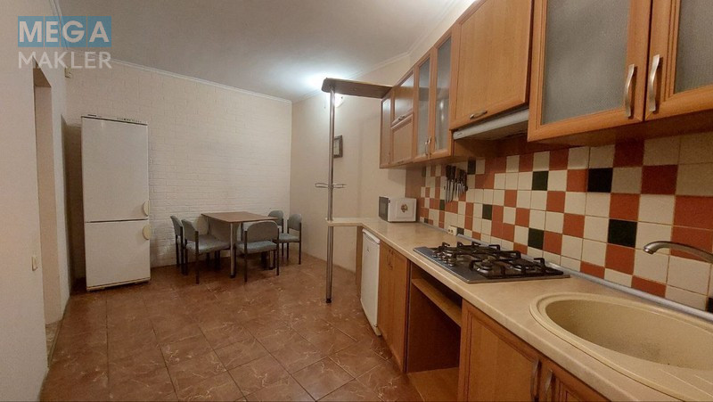 Продаж дома, 3 поверху, 155 кв.м, 7 кімнат, нормальне сост., ділянка 3 сотки, <a class="location-link" href="/odessa/" title="Недвижимость Одеса">Одеса</a>, <a class="location-link" href="/odessa/malinovskij/" title="Недвижимость Малиновський район">Малиновський р-н</a>, Багрицкого ул. (изображение 6)
