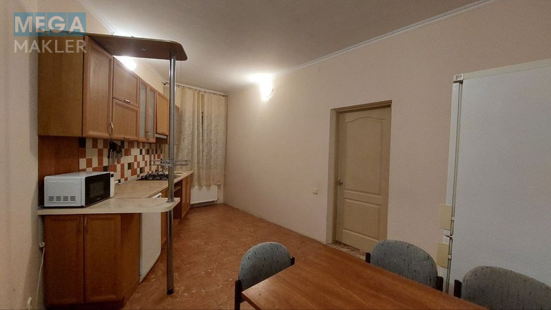 Продаж дома, 3 поверху, 155 кв.м, 7 кімнат, нормальне сост., ділянка 3 сотки, <a class="location-link" href="/odessa/" title="Недвижимость Одеса">Одеса</a>, <a class="location-link" href="/odessa/malinovskij/" title="Недвижимость Малиновський район">Малиновський р-н</a>, Багрицкого ул. (изображение 7)