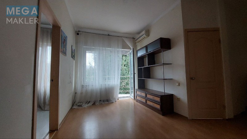 Продаж дома, 3 поверху, 155 кв.м, 7 кімнат, нормальне сост., ділянка 3 сотки, <a class="location-link" href="/odessa/" title="Недвижимость Одеса">Одеса</a>, <a class="location-link" href="/odessa/malinovskij/" title="Недвижимость Малиновський район">Малиновський р-н</a>, Багрицкого ул. (изображение 10)