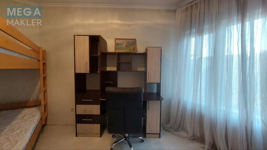 Продаж дома, 3&nbsp;поверху, 155&nbsp;кв.м, 7&nbsp;кімнат, нормальне сост., ділянка 3&nbsp;сотки, <a class="location-link" href="/odessa/" title="Недвижимость Одеса">Одеса</a>, <a class="location-link" href="/odessa/malinovskij/" title="Недвижимость Малиновський район">Малиновський р-н</a>, Багрицкого ул. (изображение 15)