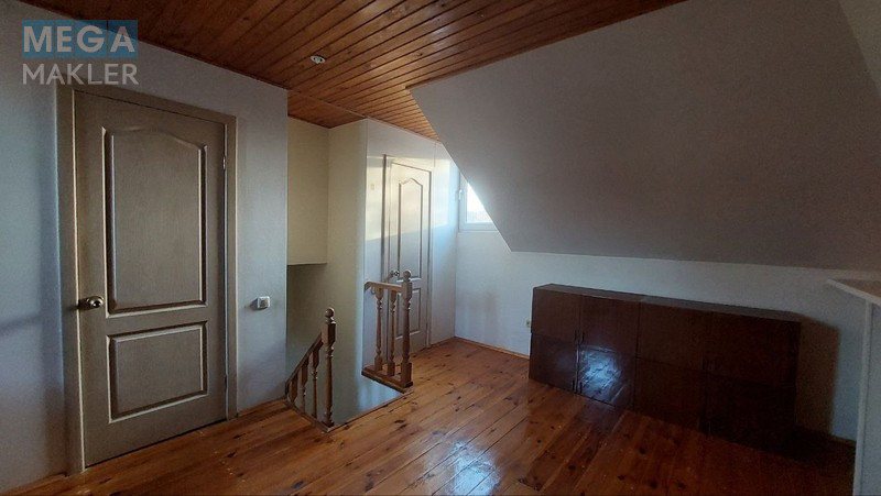 Продаж дома, 3 поверху, 155 кв.м, 7 кімнат, нормальне сост., ділянка 3 сотки, <a class="location-link" href="/odessa/" title="Недвижимость Одеса">Одеса</a>, <a class="location-link" href="/odessa/malinovskij/" title="Недвижимость Малиновський район">Малиновський р-н</a>, Багрицкого ул. (изображение 19)