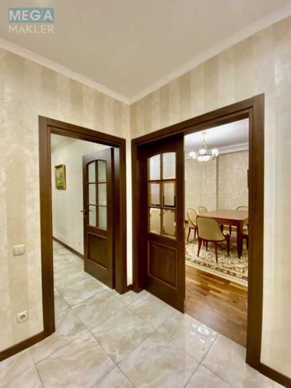 Оренда 3 кімнатної квартири, <a class="location-link" href="/kiev/" title="Недвижимость Київ">Київ</a>, <a class="location-link" href="/kiev/pecherskij/" title="Недвижимость Печерський район">Печерський р-н</a>, Драгомирова ул. (изображение 9)