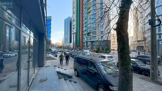 Продаж комерційної нерухомості, 67&nbsp;кв.м, под магазин, <a class="location-link" href="/kiev/" title="Недвижимость Київ">Київ</a>, <a class="location-link" href="/kiev/pecherskij/" title="Недвижимость Печерський район">Печерський р-н</a>, Академіка Філатова вул., 1/22 (изображение 5)