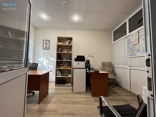 Продаж 6 кімнатної квартири (186/106/10), 2 пов. 5 пов. будинку, <a class="location-link" href="/kiev/" title="Недвижимость Київ">Київ</a>, <a class="location-link" href="/kiev/solomenskij/" title="Недвижимость Солом'янський район">Солом'янський р-н</a>, Митрополита Василя Липківського вул., 40 (изображение 4)