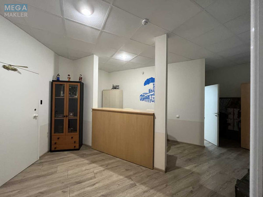 Продаж 6 кімнатної квартири (186/106/10), 2 пов. 5 пов. будинку, <a class="location-link" href="/kiev/" title="Недвижимость Київ">Київ</a>, <a class="location-link" href="/kiev/solomenskij/" title="Недвижимость Солом'янський район">Солом'янський р-н</a>, Митрополита Василя Липківського вул., 40 (изображение 8)