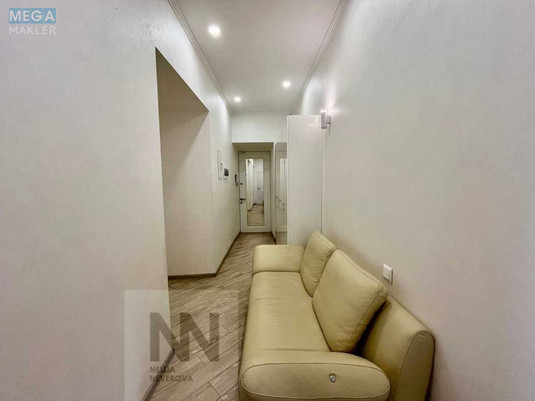 Продаж комерційної нерухомості, 59&nbsp;кв.м, под офис, <a class="location-link" href="/kiev/" title="Недвижимость Київ">Київ</a>, <a class="location-link" href="/kiev/pecherskij/" title="Недвижимость Печерський район">Печерський р-н</a>, Дарвина ул., 10 (изображение 5)