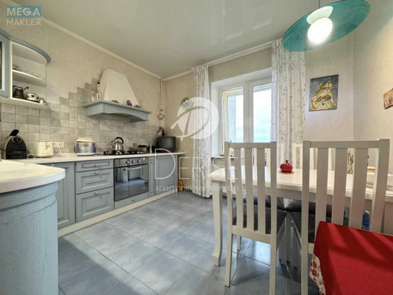 Продаж 3 кімнатної квартири (88/50/12), 6 пов. 7 пов. будинку, <a class="location-link" href="/kiev/" title="Недвижимость Київ">Київ</a>, <a class="location-link" href="/kiev/shevchenkovskij/" title="Недвижимость Шевченківський район">Шевченківський р-н</a>, Победы просп., 96 (изображение 2)