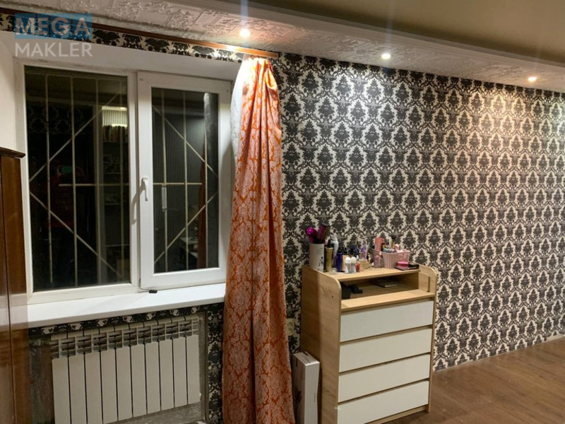 Продаж 3 кімнатної квартири (70/45/11), 1 пов. 5 пов. будинку, <a class="location-link" href="/krivoj-rog/" title="Недвижимость Кривий Ріг">Кривий Ріг</a>, <a class="location-link" href="/krivoj-rog/centralno-gorodskoj/" title="Недвижимость Центрально-міський район">Центрально-міський р-н</a>, Пушкина (изображение 9)
