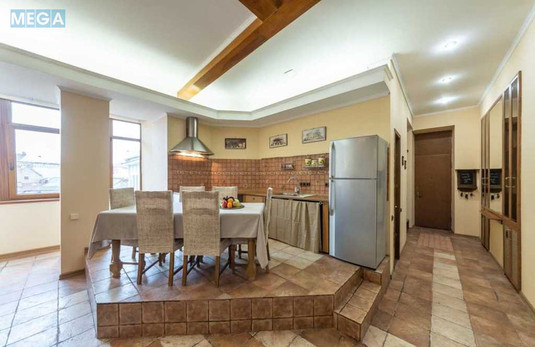 Оренда 3 кімнатної квартири, <a class="location-link" href="/kiev/" title="Недвижимость Київ">Київ</a>, <a class="location-link" href="/kiev/shevchenkovskij/" title="Недвижимость Шевченківський район">Шевченківський р-н</a>, Малая Житомирская ул., 5 (изображение 9)