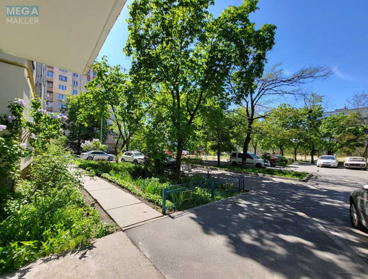 Продаж 1 кімнатної квартири (31/15/6), 2 пов. 9 пов. будинку, <a class="location-link" href="/kiev/" title="Недвижимость Київ">Київ</a>, <a class="location-link" href="/kiev/obolonskij/" title="Недвижимость Оболонський район">Оболонський р-н</a>, Маршала Малиновського вул., 15/3 (изображение 19)