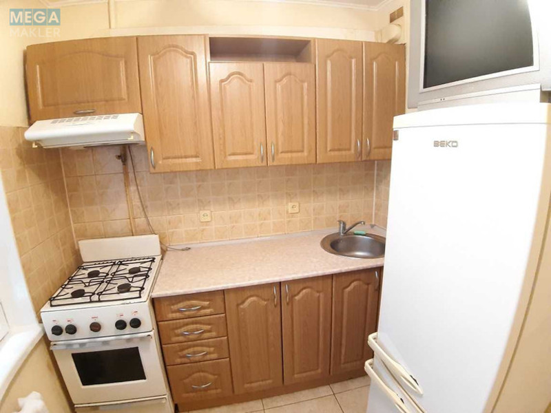 Оренда 1 кімнатної квартири, <a class="location-link" href="/kiev/" title="Недвижимость Київ">Київ</a>, <a class="location-link" href="/kiev/svyatoshinskij/" title="Недвижимость Святошинський район">Святошинський р-н</a>, Генерала Наумова ул., 31 (изображение 3)