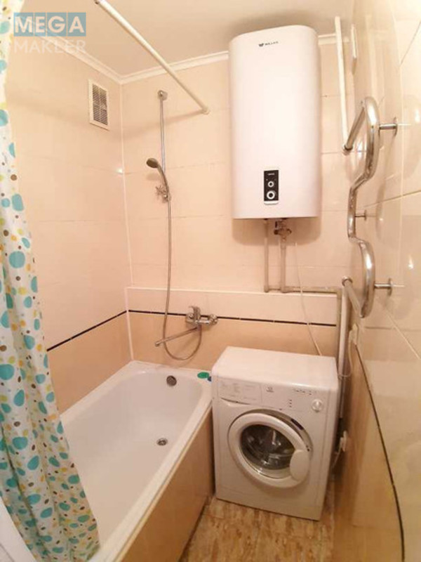 Оренда 1 кімнатної квартири, <a class="location-link" href="/kiev/" title="Недвижимость Київ">Київ</a>, <a class="location-link" href="/kiev/svyatoshinskij/" title="Недвижимость Святошинський район">Святошинський р-н</a>, Генерала Наумова ул., 31 (изображение 10)