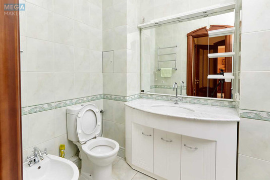 Продаж 3 кімнатної квартири (210/124/22), 8 пов. 21 пов. будинку, <a class="location-link" href="/kiev/" title="Недвижимость Київ">Київ</a>, <a class="location-link" href="/kiev/pecherskij/" title="Недвижимость Печерський район">Печерський р-н</a>, Старонаводницкая ул., 13 (изображение 19)