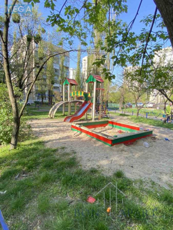 Продаж 1 кімнатної квартири (30,8/15,1/6,7), 9 пов. 9 пов. будинку, <a class="location-link" href="/kiev/" title="Недвижимость Київ">Київ</a>, <a class="location-link" href="/kiev/dneprovskij/" title="Недвижимость Дніпровський район">Дніпровський р-н</a>, Флоренції вул., 12а (изображение 17)