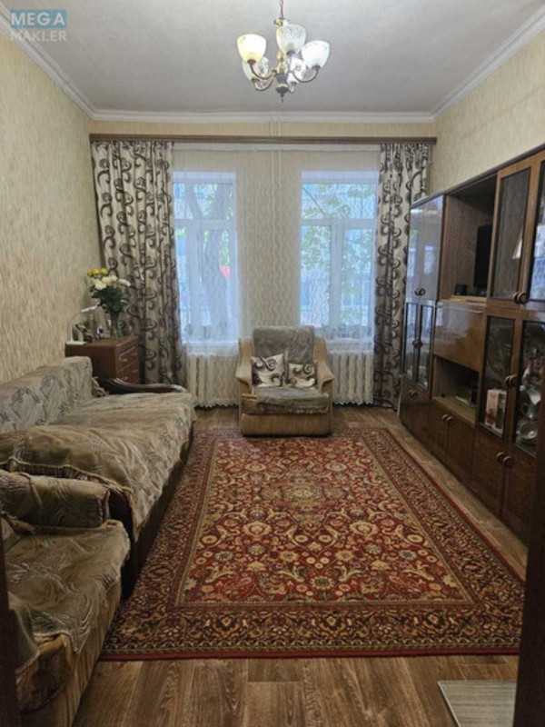 Продаж 3 кімнатної квартири (74/?/8), 1 пов. 2 пов. будинку, <a class="location-link" href="/kiev/" title="Недвижимость Київ">Київ</a>, <a class="location-link" href="/kiev/podolskij/" title="Недвижимость Подільський район">Подільський р-н</a>, Щекавицька вул., 44 (изображение 6)